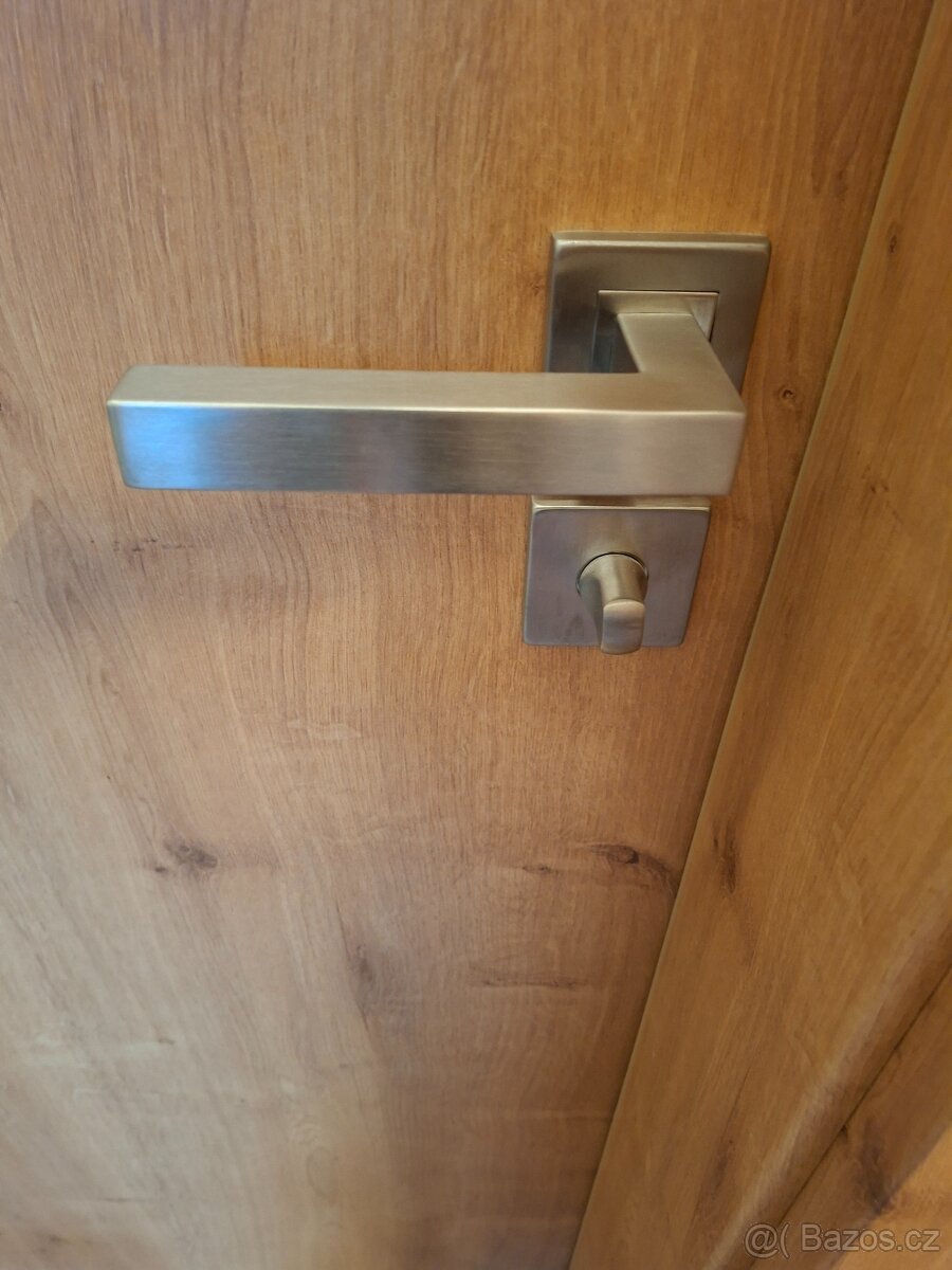 prodám interiérové dveře i se zárubněmi - 5