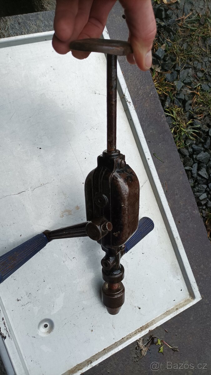 Ruční vrtačka - historická - 5