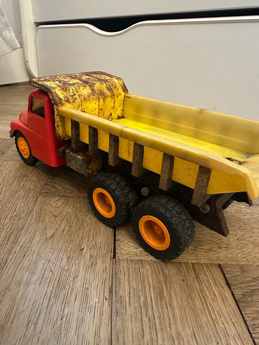 STARÁ HRAČKA TATRA KDN - 5