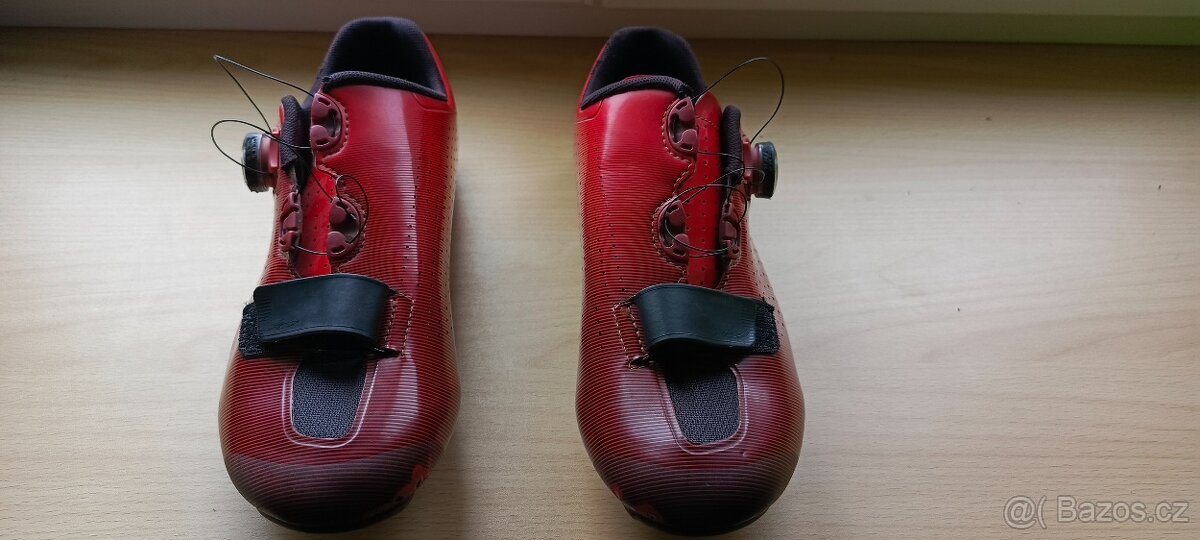 Tretry Shimano - 5
