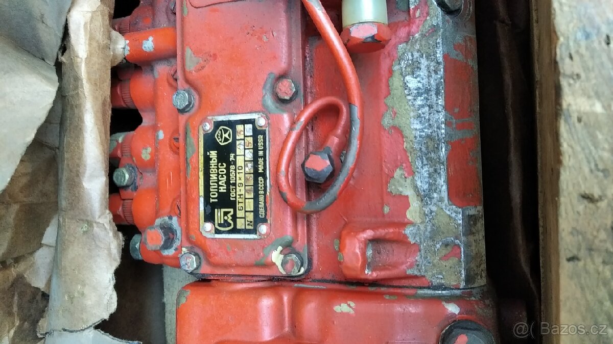 Vstřikovací čerpadlo na buldozer - 5