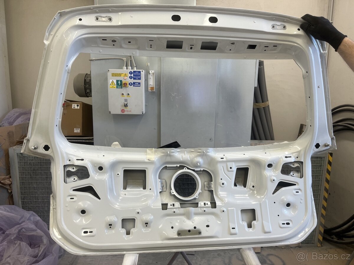 Výklopné dveře Passat b8 - 5