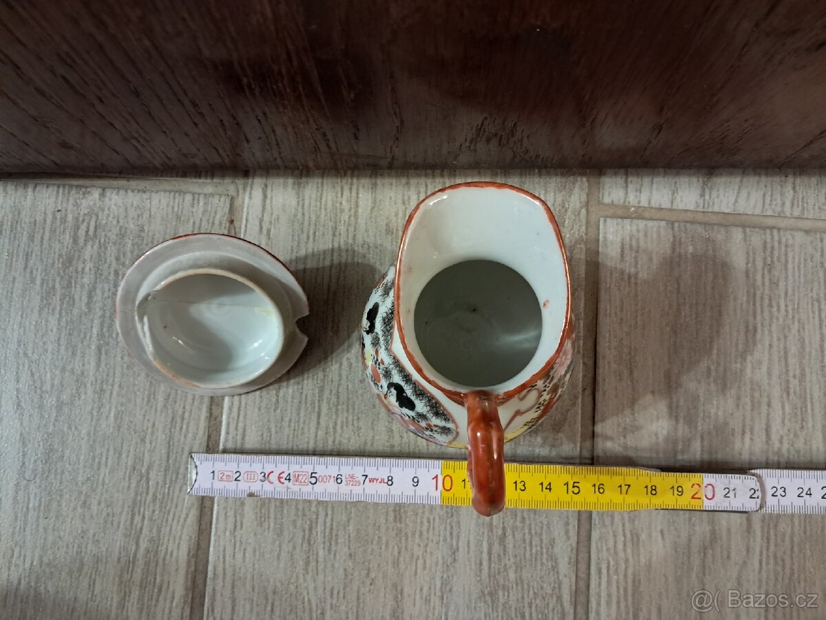 Stará čínská konvička značená - 5