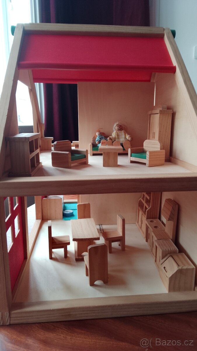 Dřevěný domeček pro panenky - 5
