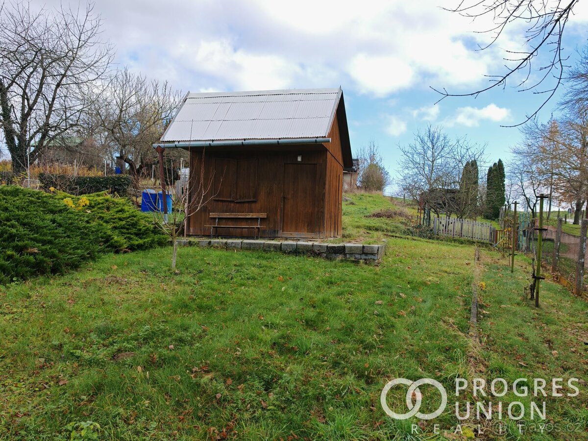 Zahrada s chatou, Kroměříž - 5