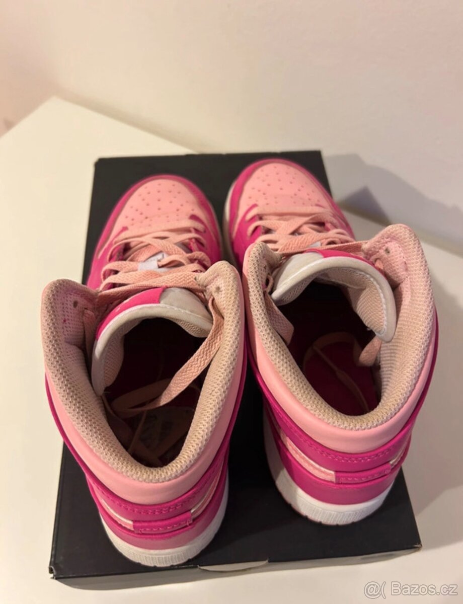 Air Jordan 1 Mid Fierce Pink - 5