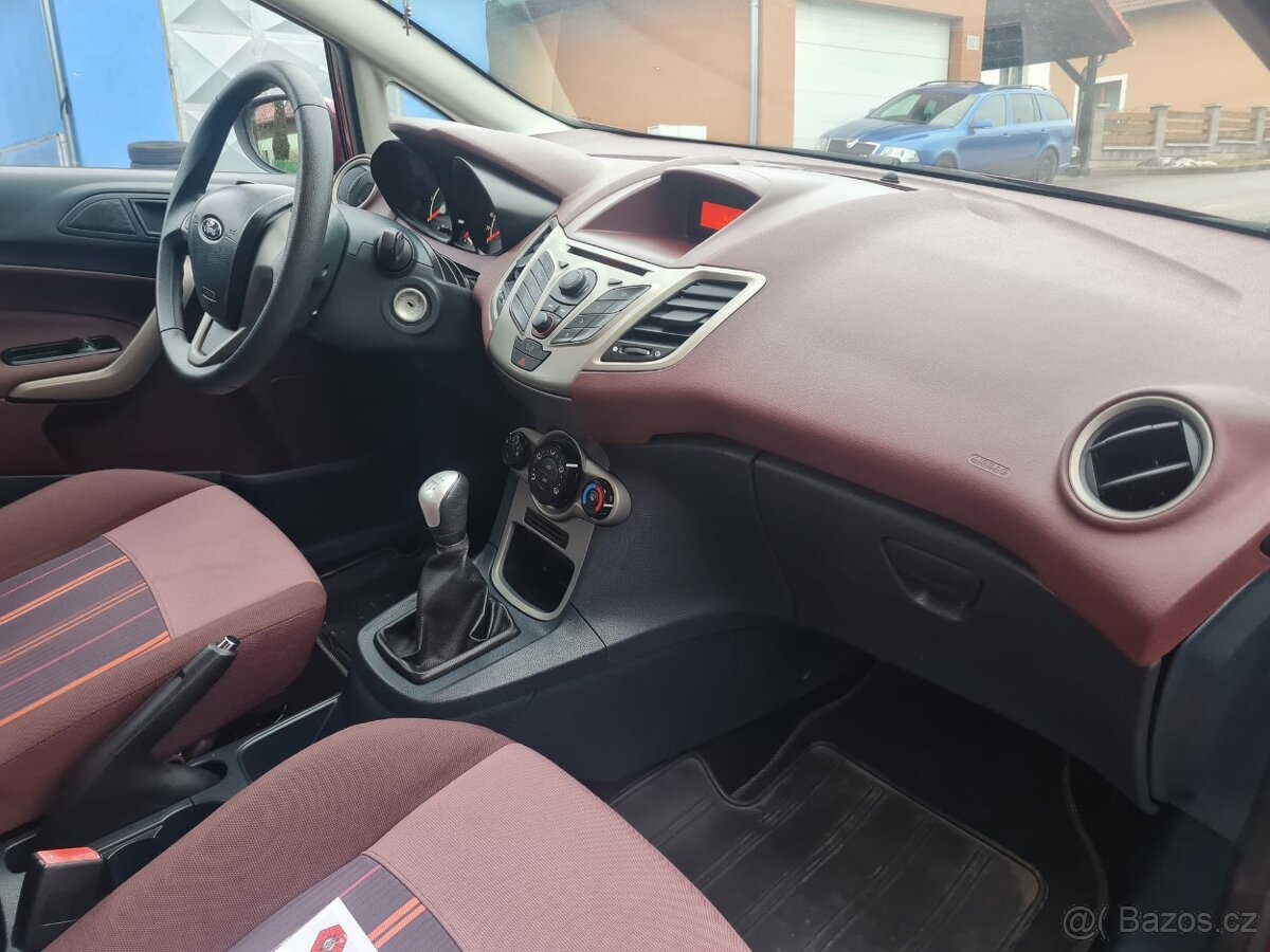 Ford Fiesta 1,4 - 5