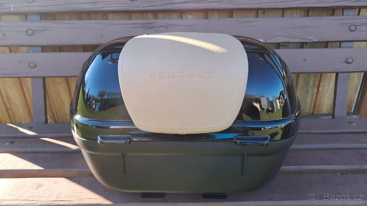 KUFR PEUGEOT NOVY - 5