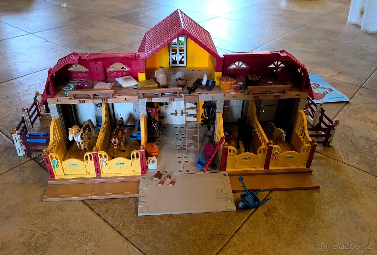 Playmobil 5221 koňská stáj - 5