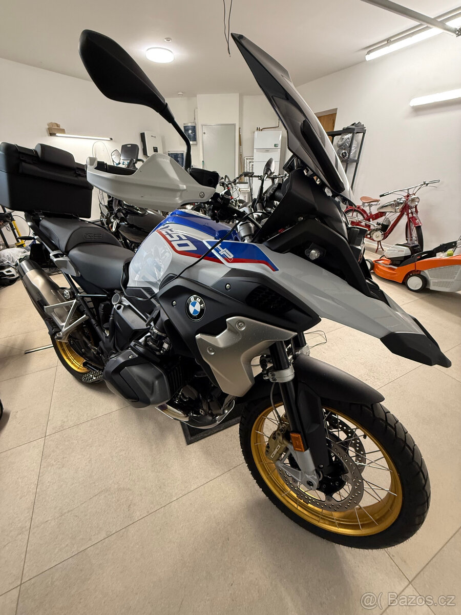 BMW R 1250 GS, barva trikolóra