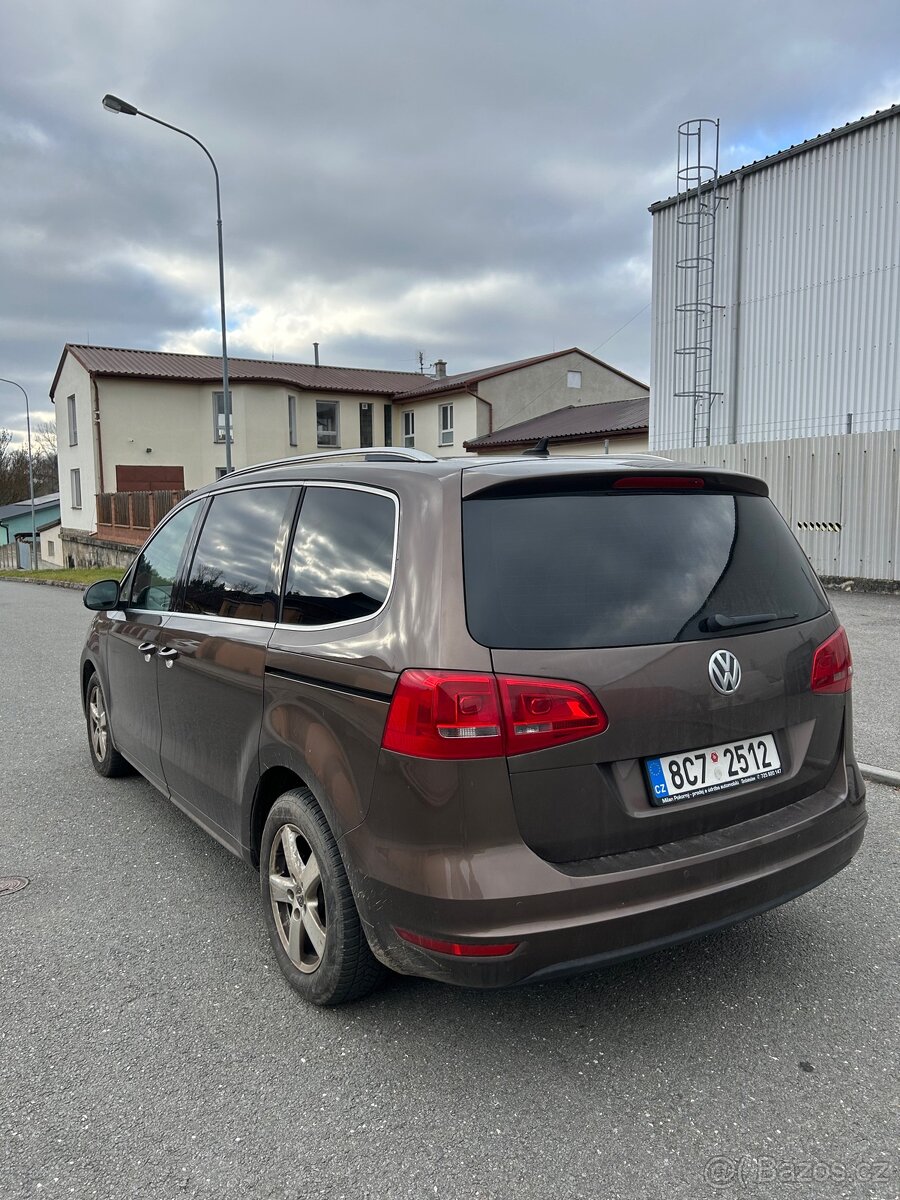 Volkswagen Sharan r.v 2010 7-míst, DSG - 5