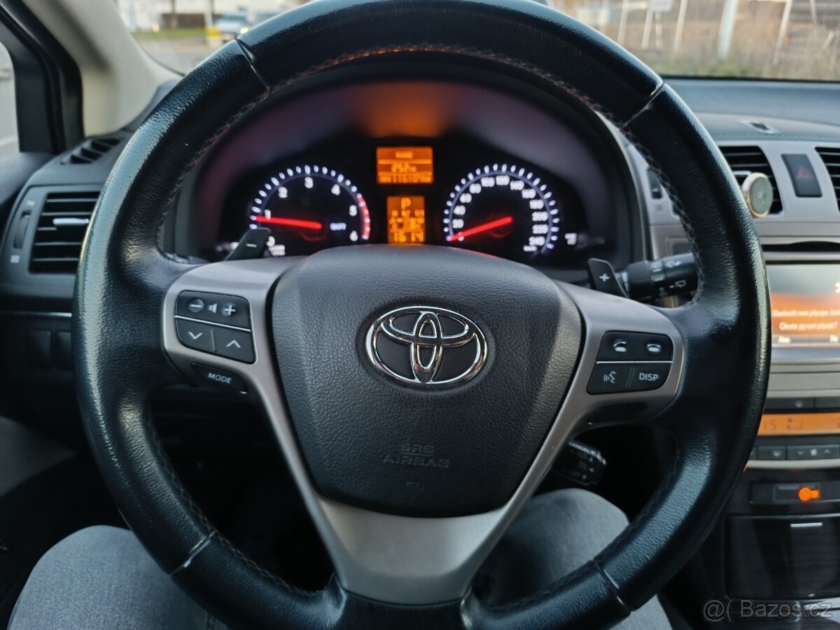 Toyota Avensis kombi automat odpočet DPH - 5
