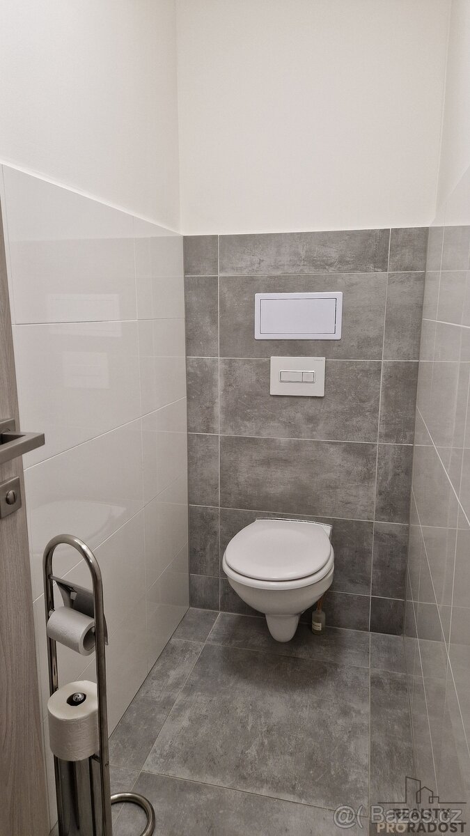 Pronájem moderního bytu 2+kk (55 m²) v centru Hodonína – níz - 5