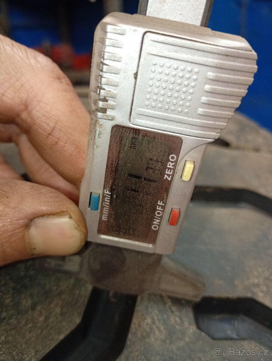 4ks nákladních pneu Continental 315/80R22,5 - 5