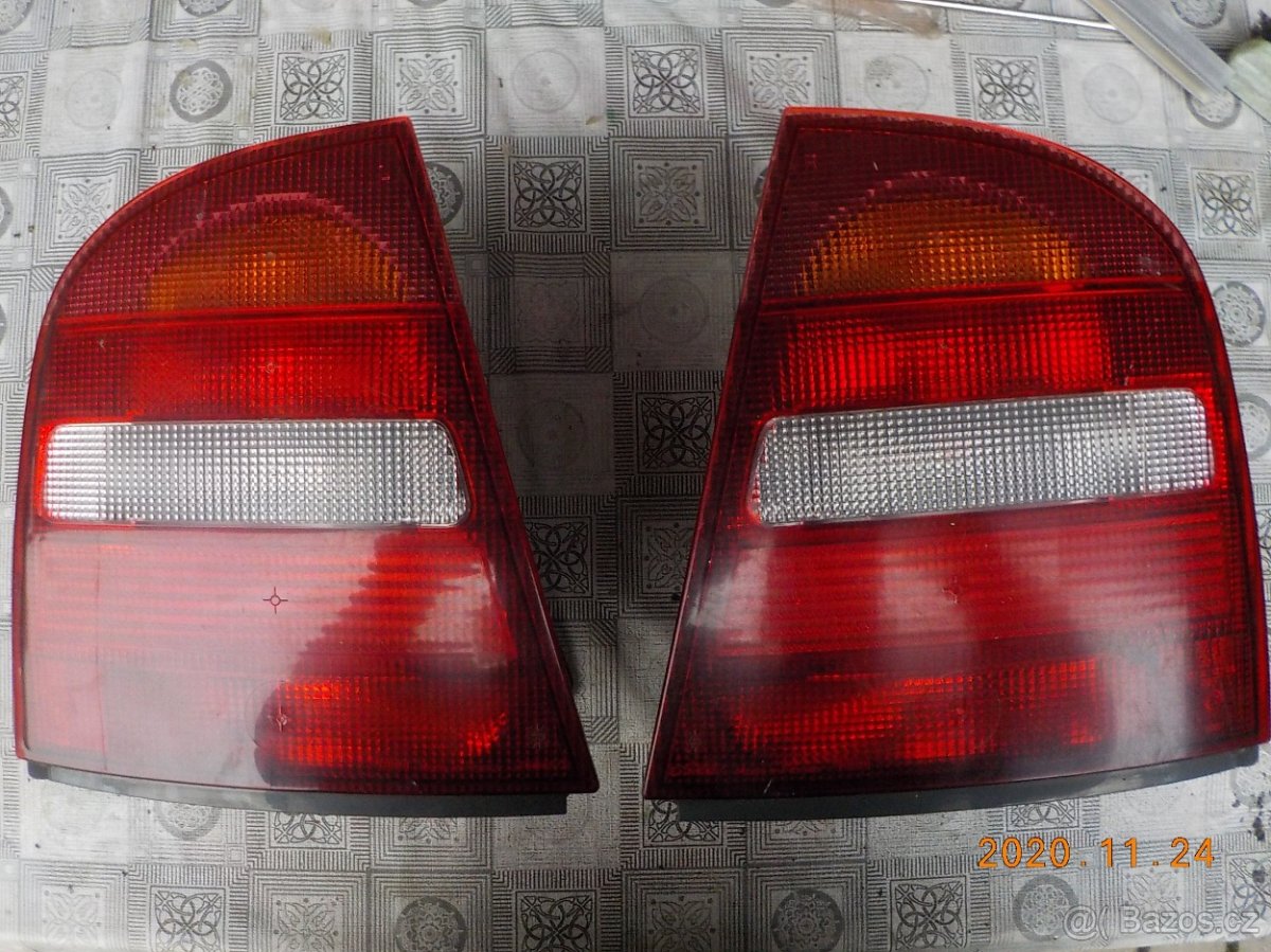 Mlhovky,světla,blinkry,přepínače,díly na Aro 10,CV2.... - 5