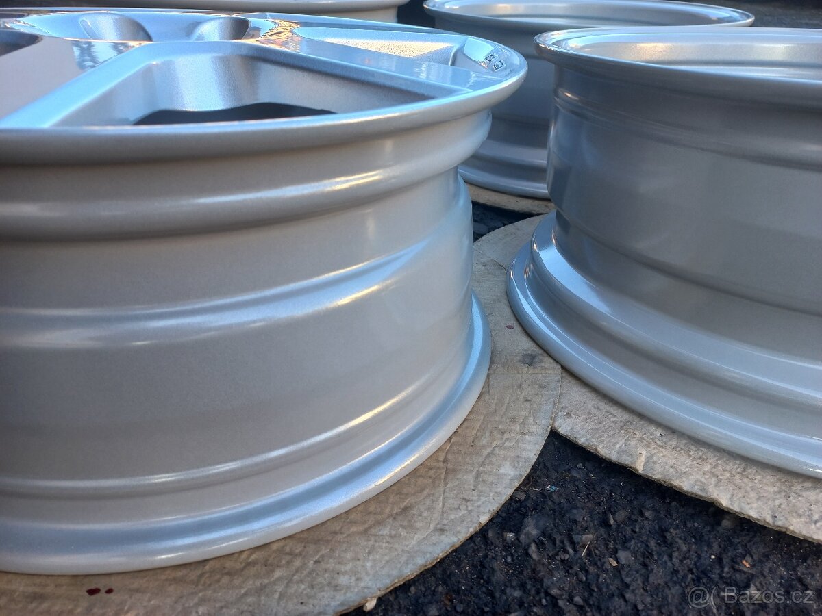 Prodám sadu NOVÝCH ALU disků R16 - 5