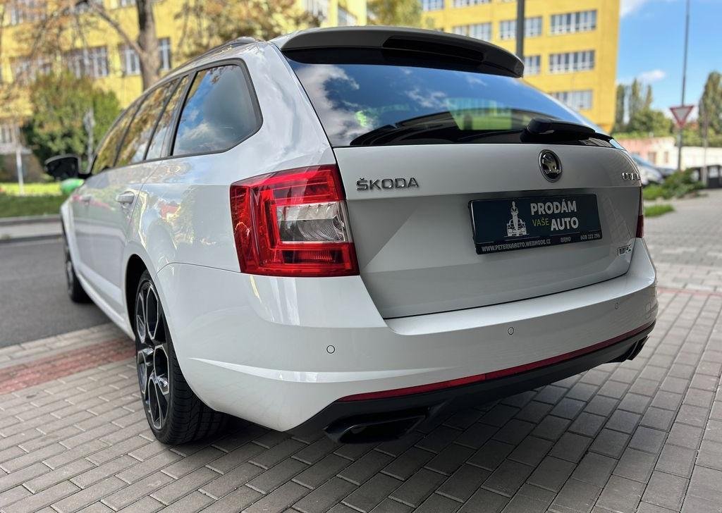 Škoda Octavia, 2.0TSi RS ČR - 5