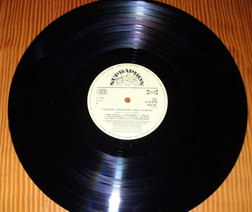 Pozdravy orchestru K.Vlacha 1947-1982 2x LP /112/ - 5