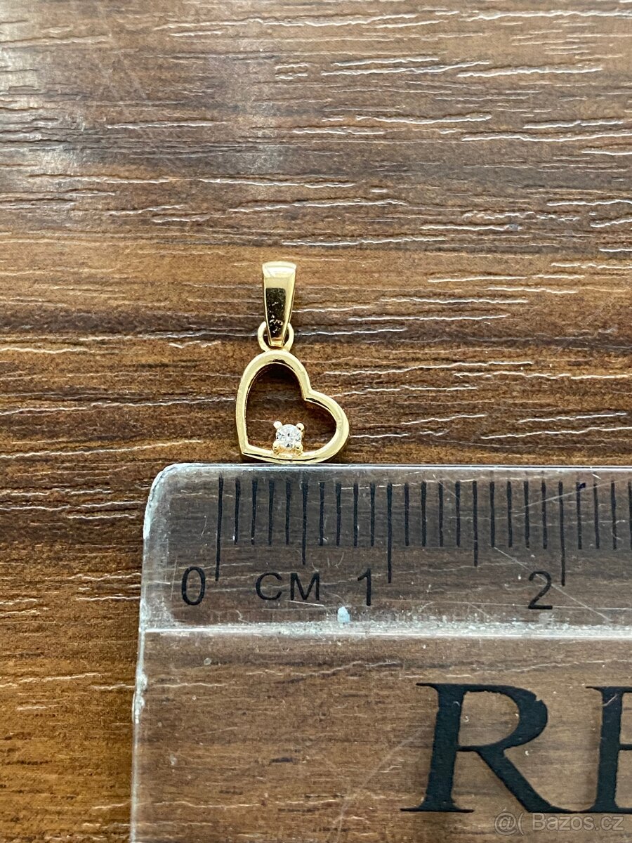 Zlatý přívěsek - 5