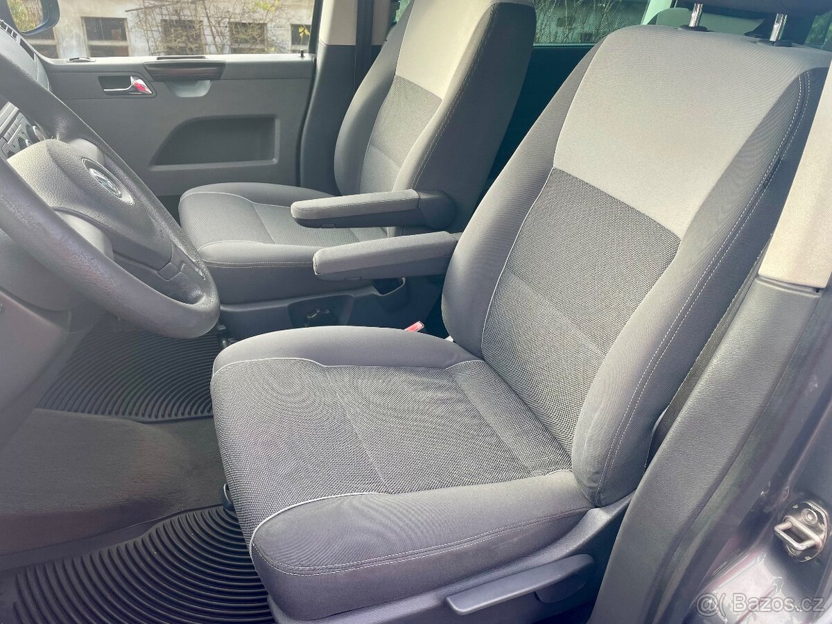 VW Multivan,T5, 2.0 TDI-103 KW, r.v.2011,7míst,Webasto. - 5