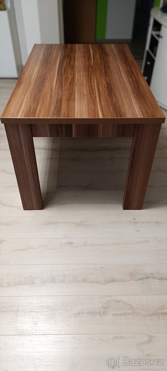 JÍDELNÍ STŮL - 5
