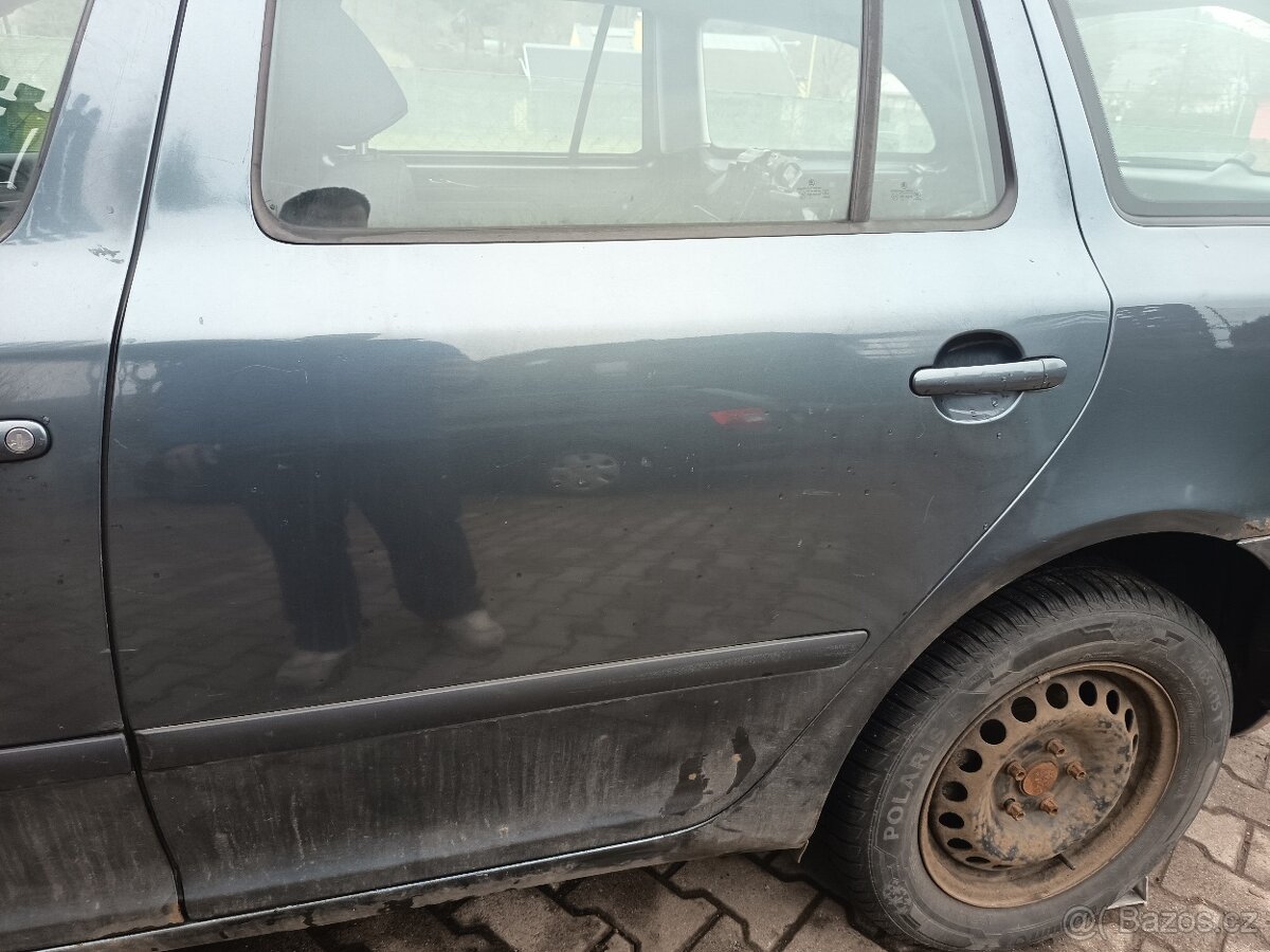 Prodám dveře pro Škoda Octavia 2 kombi, combi . - 5