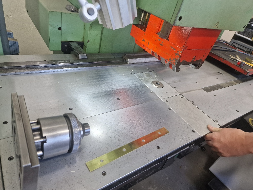 Vysekávací lis a ohýbací centrum BalTec PWS 610 - 5