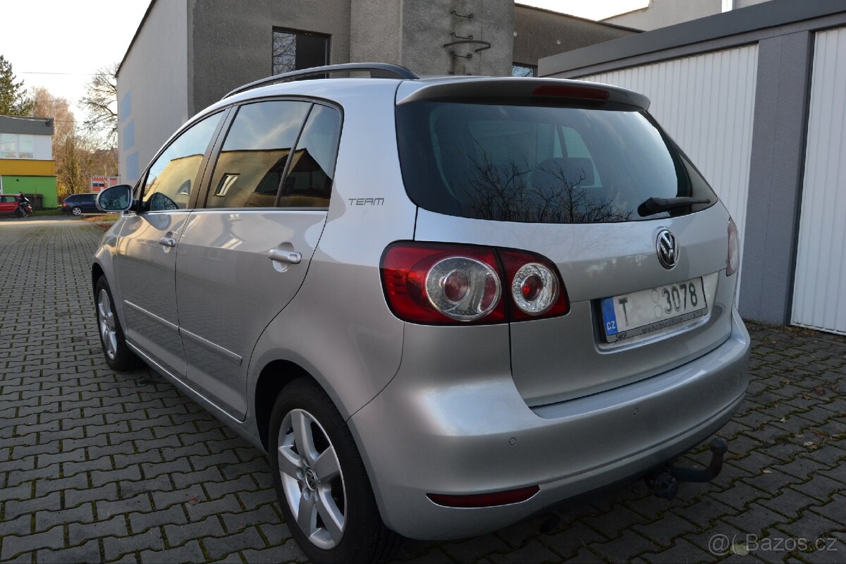 Volkswagen GOLF VI plus Comfort 1.2Tsi 77kw rok 2010 - 5