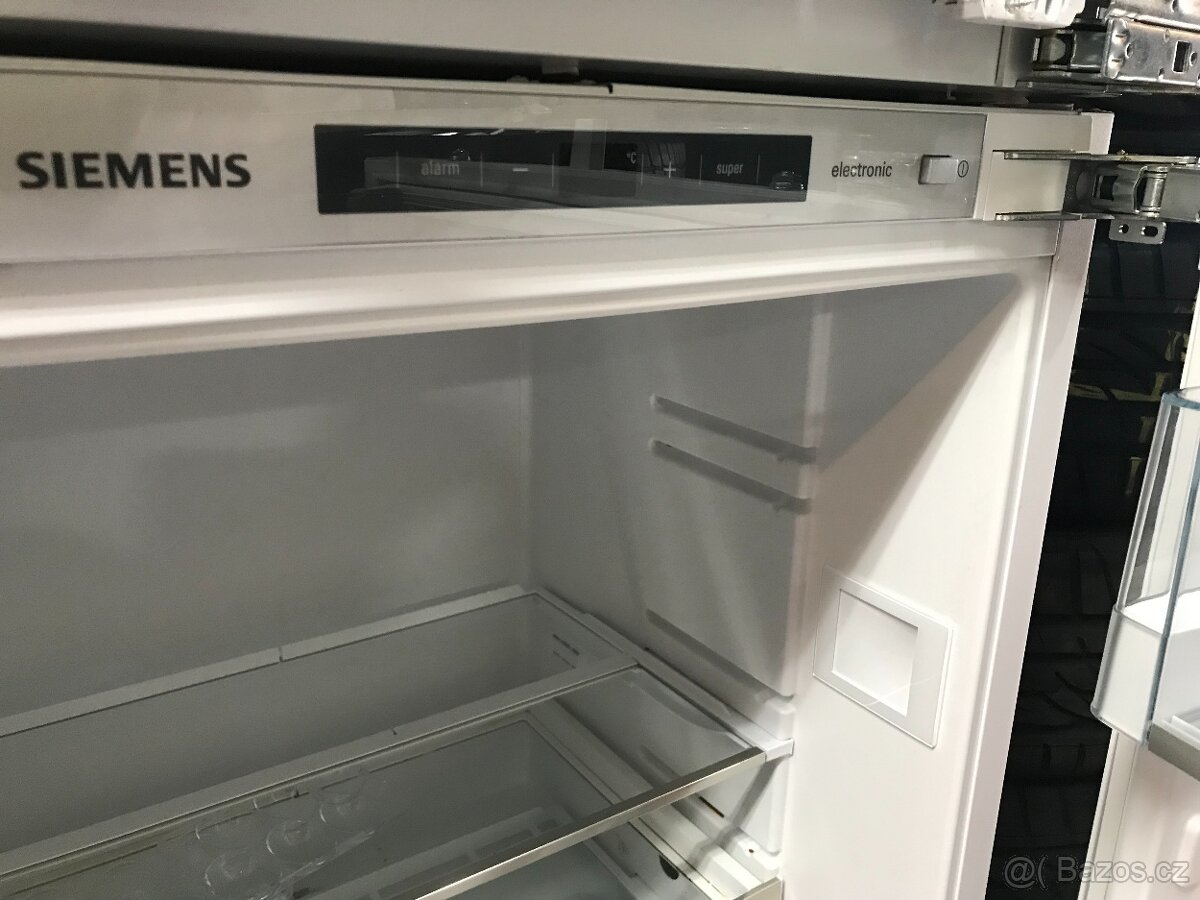 SET VESTAVNÝCH SPOTŘEBIČŮ SIEMENS - MRAZÁK A CHLADNIČKA ZÁNO - 5