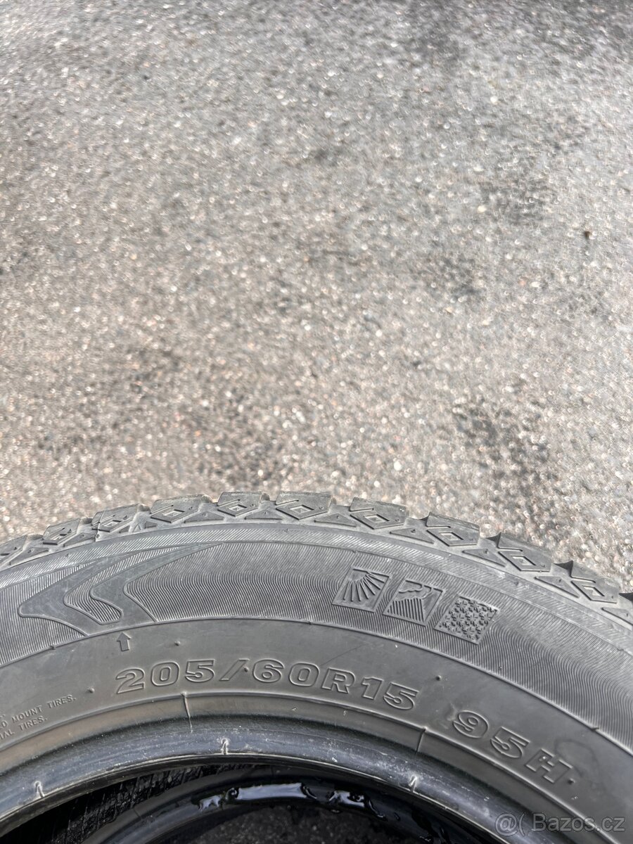 Zimní pneu 205/60R15 - 5