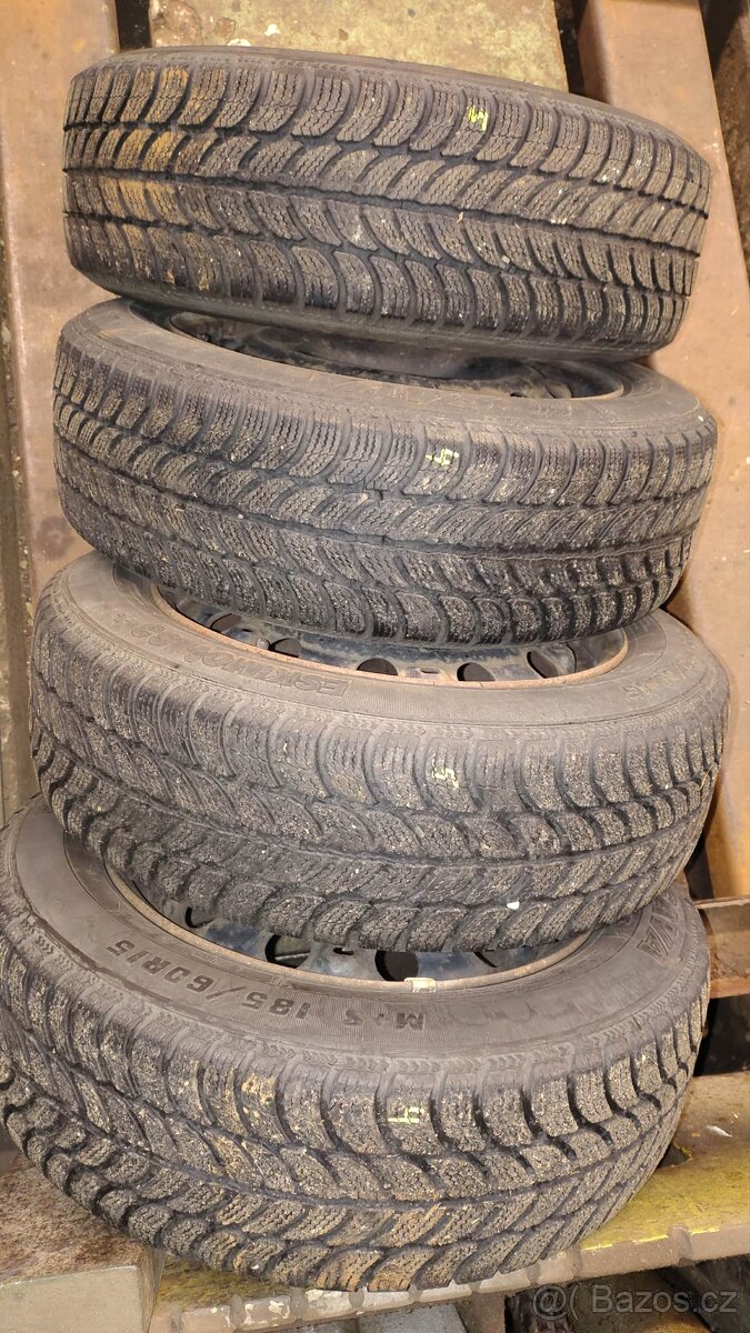 Zimní sada pneu Sava 185/60 r15 na diskách - 5