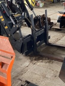 Zetor 7340 turbo s nářadím, pracoval v podniku údržba areálu - 5