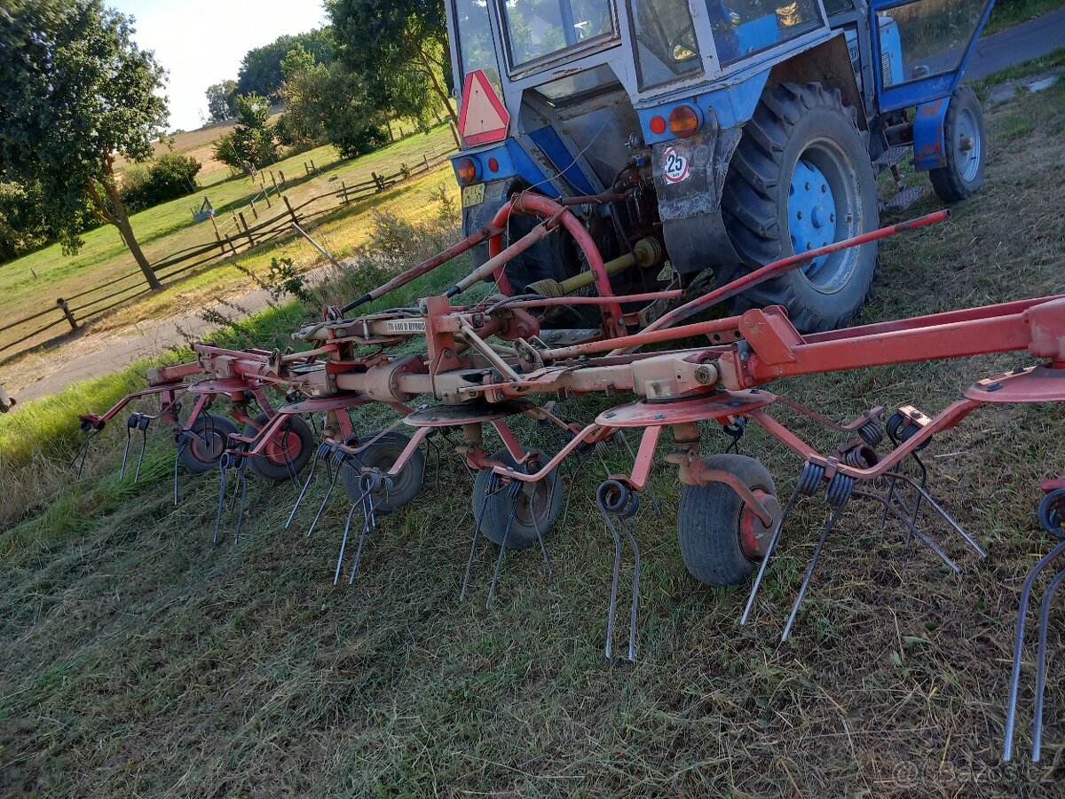Prodám obracec sena fella - 5