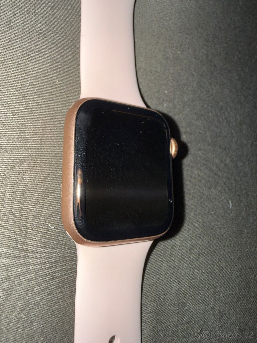 Apple watch SE - 5
