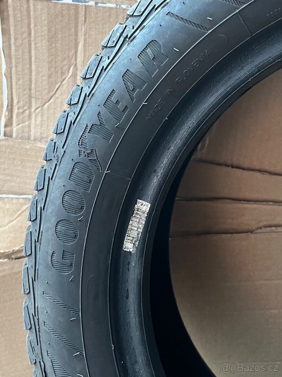 Zimní pneumatiky 165/60/15 - 5