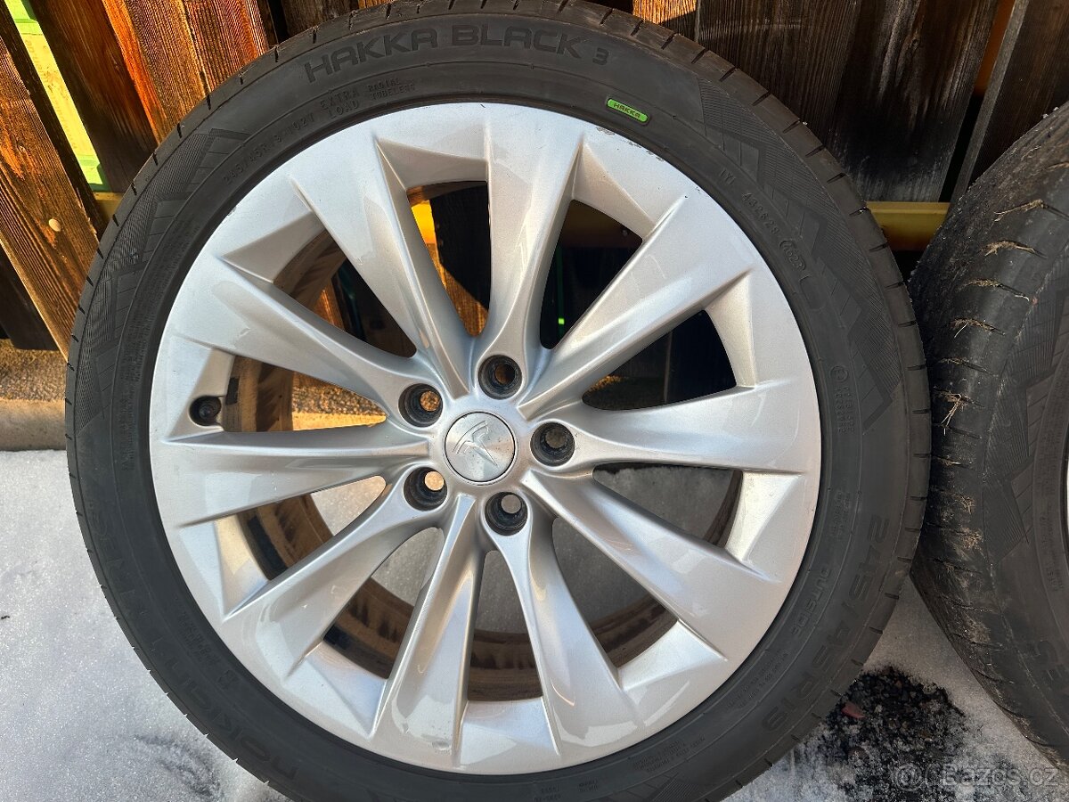 Tesla Model S, 19” - 5