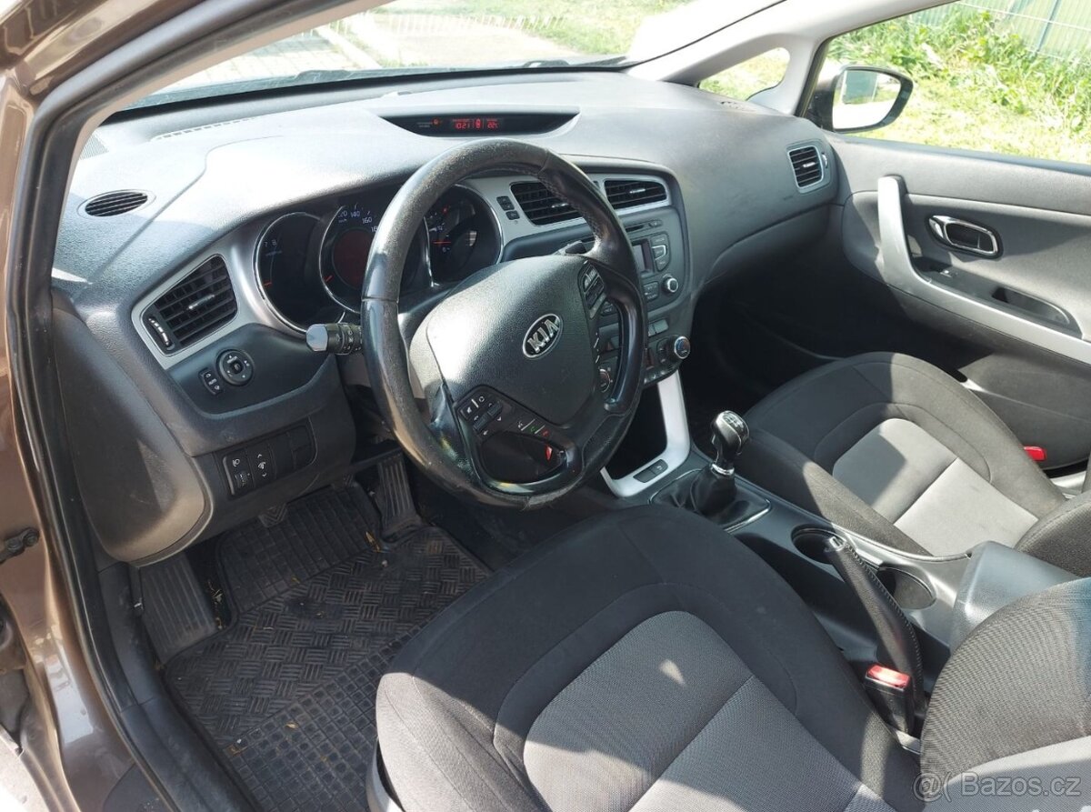 Kia Ceed Combi 2012 - 2017 náhradní díly - 5