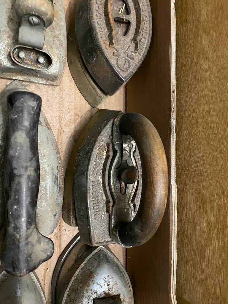 Retro žehličky - 5