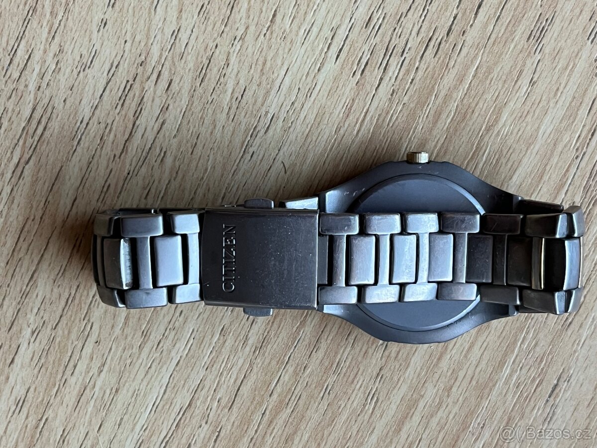 CItizen Titanium hodinky - 5