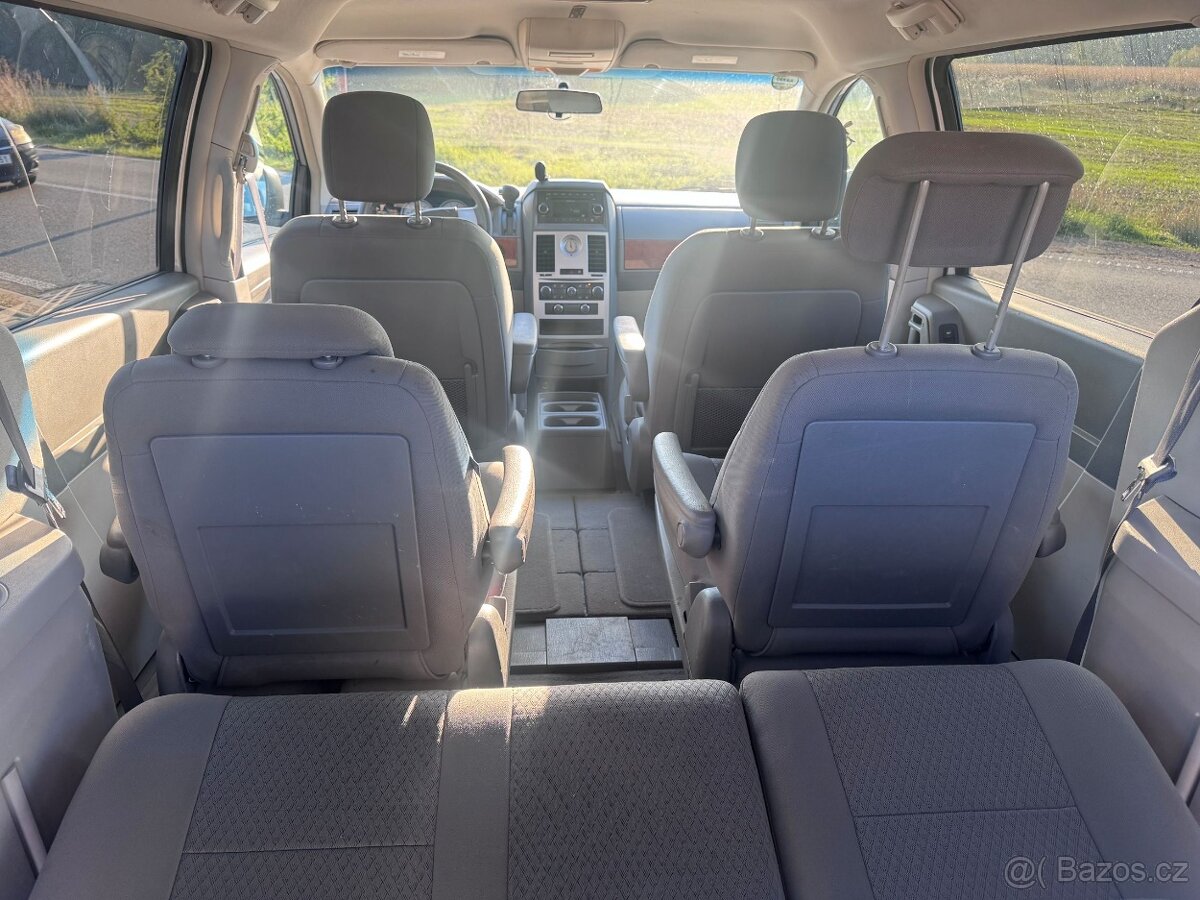 Chrysler Town Country 3,3 V6 RT 2009 DPH - 5