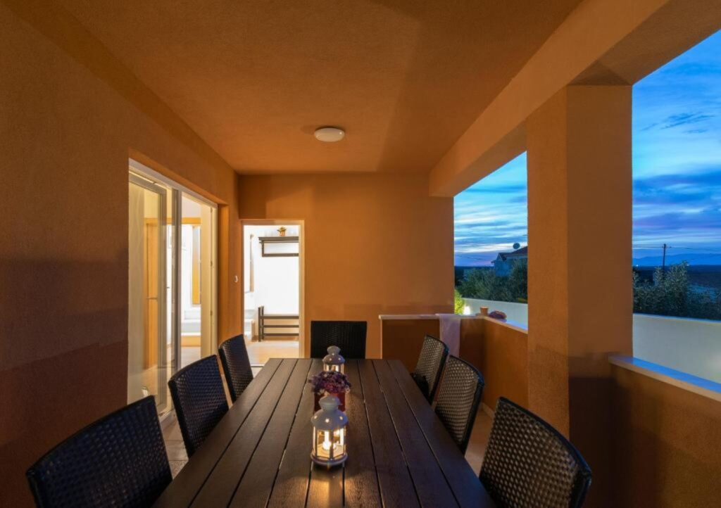 Chorvátsko-Krásny dom s veľkou záhradou, bazénom, saunou - 5