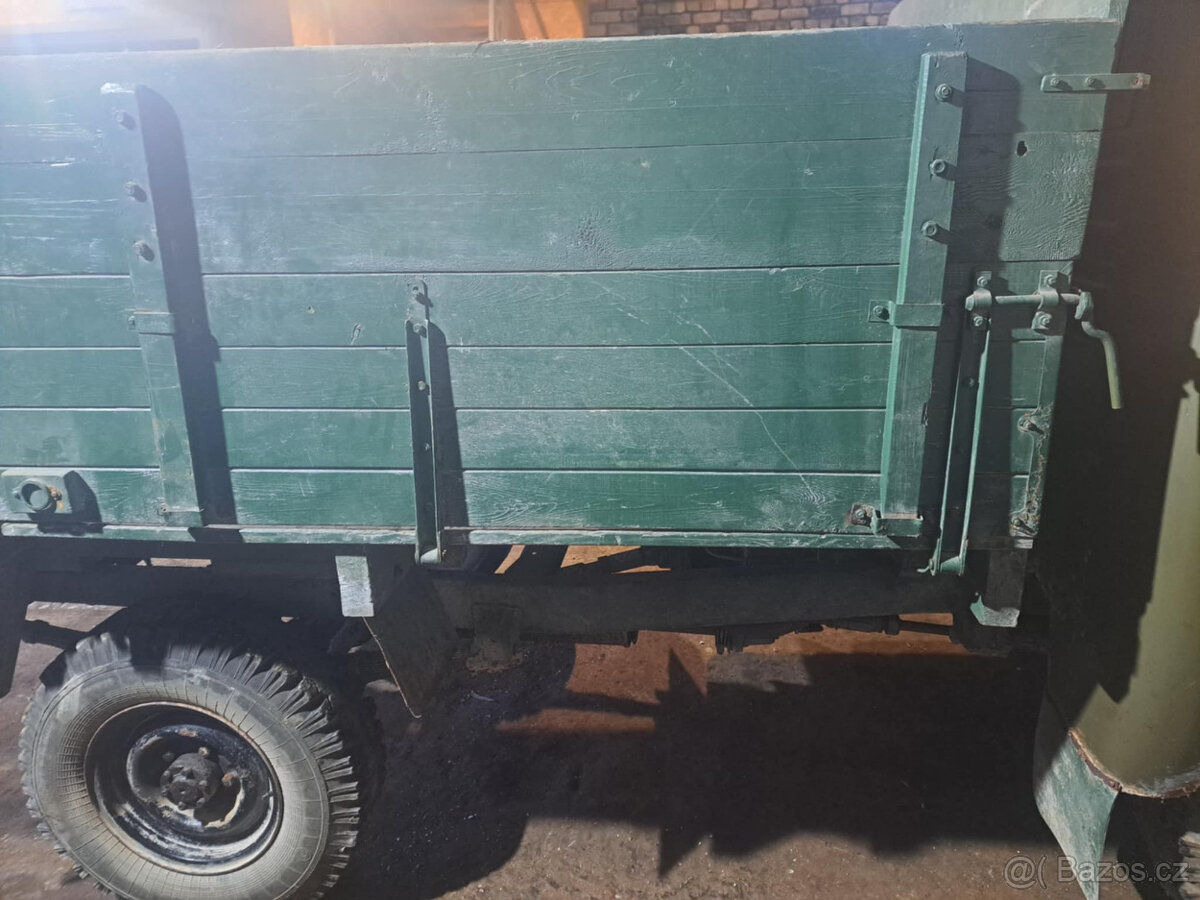 UAZ 3303 valník - 5