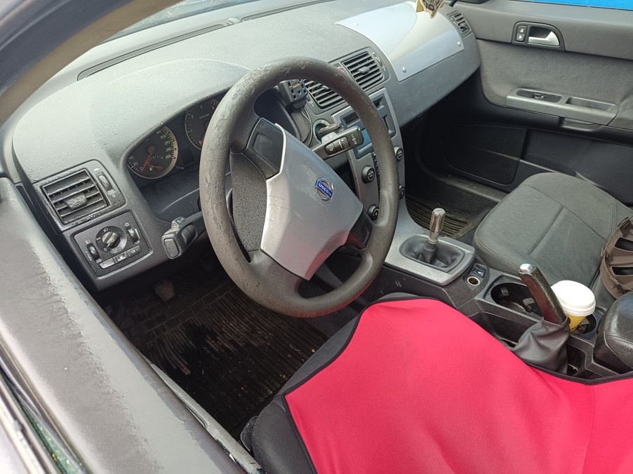 ND z Volvo V40 1997.cm3 100.kw nafta r.v.2004 (K76) - 5