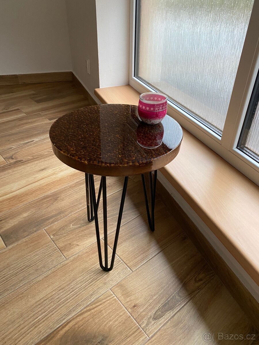 Stolky z epoxidové pryskyřice - 5