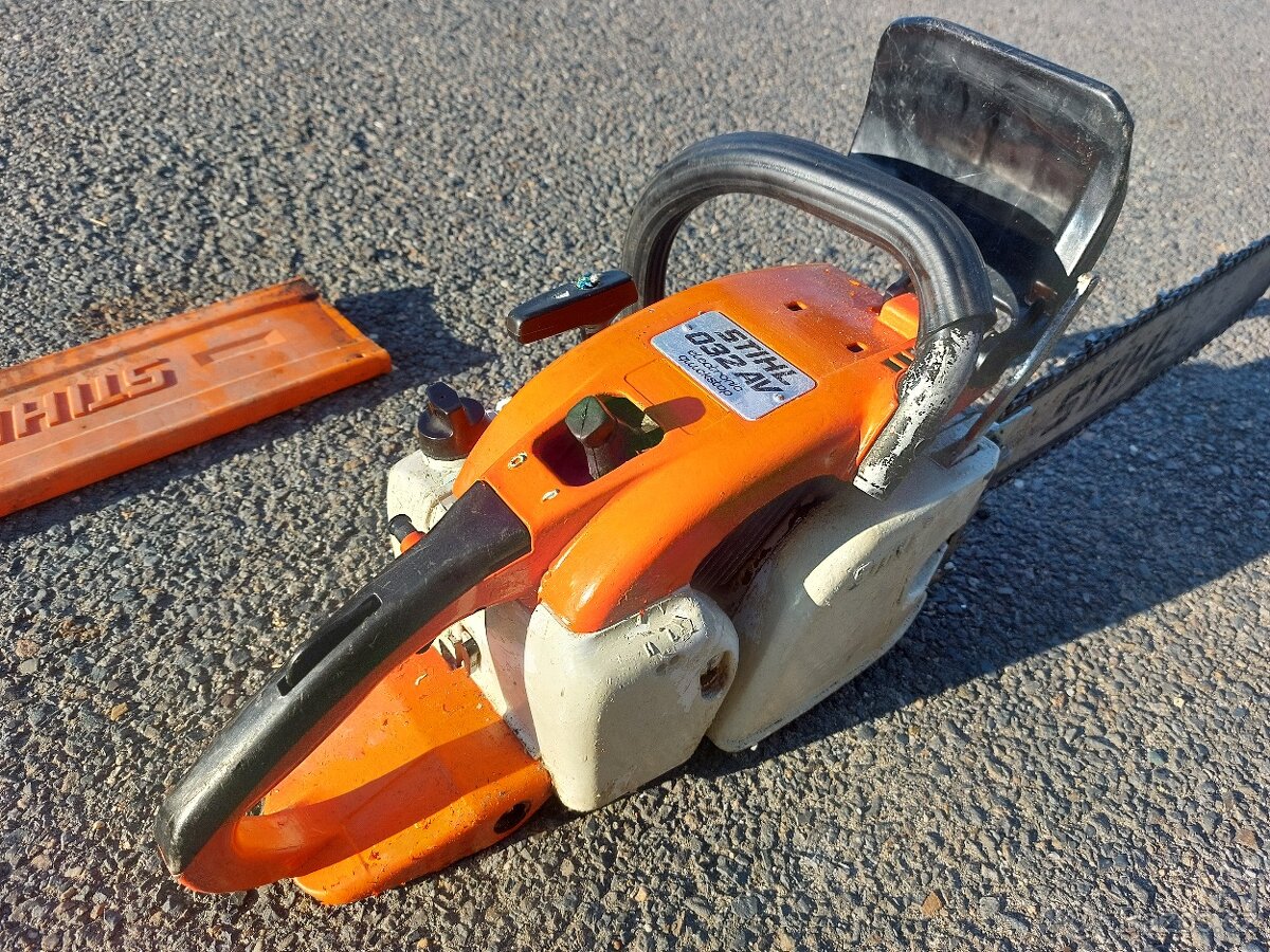 Stará motorová pila Stihl 032AV - 5