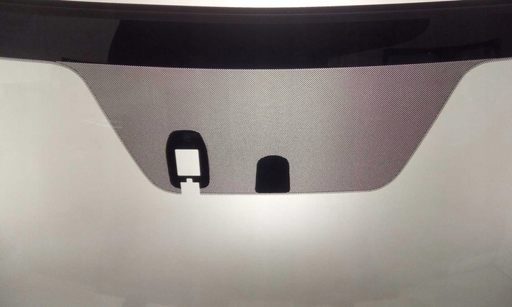 Mazda 2 čelní sklo - 5