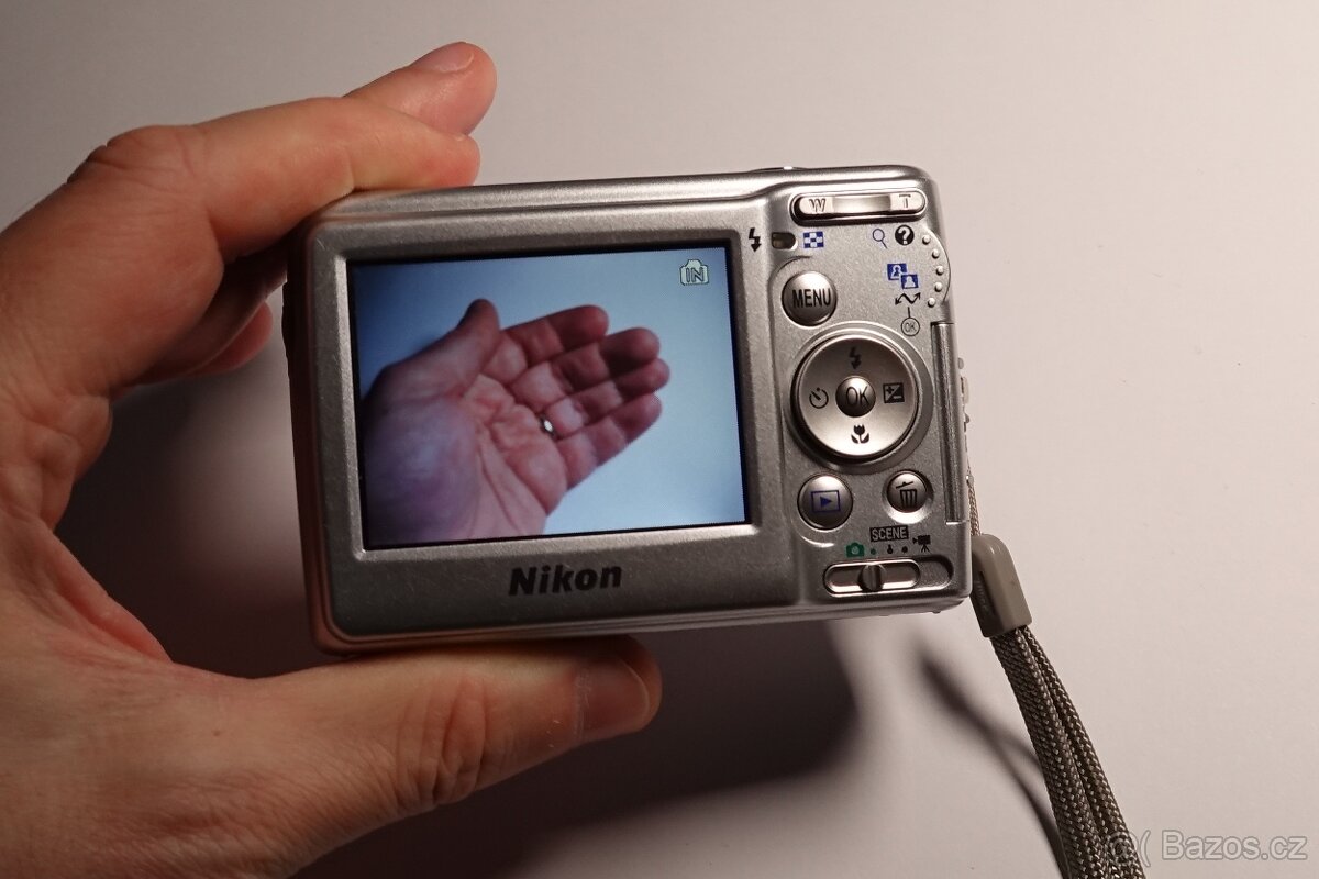 Nikon Coolpix L11 - 5