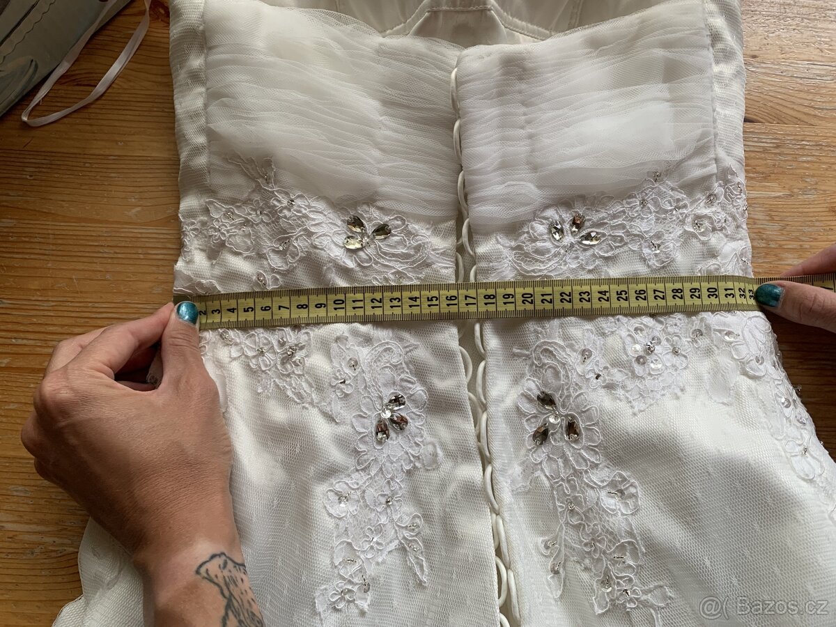 Svatební šaty bez ramínek s kamínky velikost 38 - 5