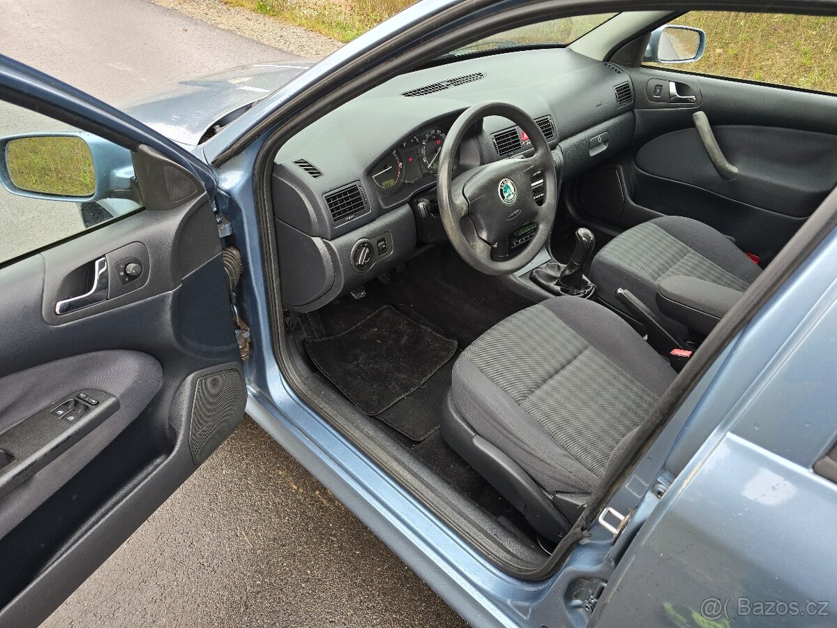 Škoda OCTAVIE combi 1.9 TDI 74 kw,rv10/2008 najeto 150 tis - 5