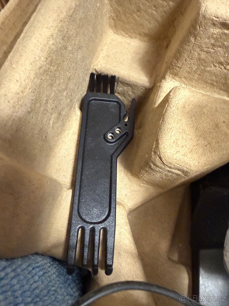 Automaticky vysavač Tesla robostar iq300 - 5